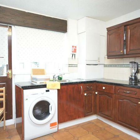 Four Bedroom Townhouse 12 Minutes Walk To Excel Exhibition Centre London Exteriör bild