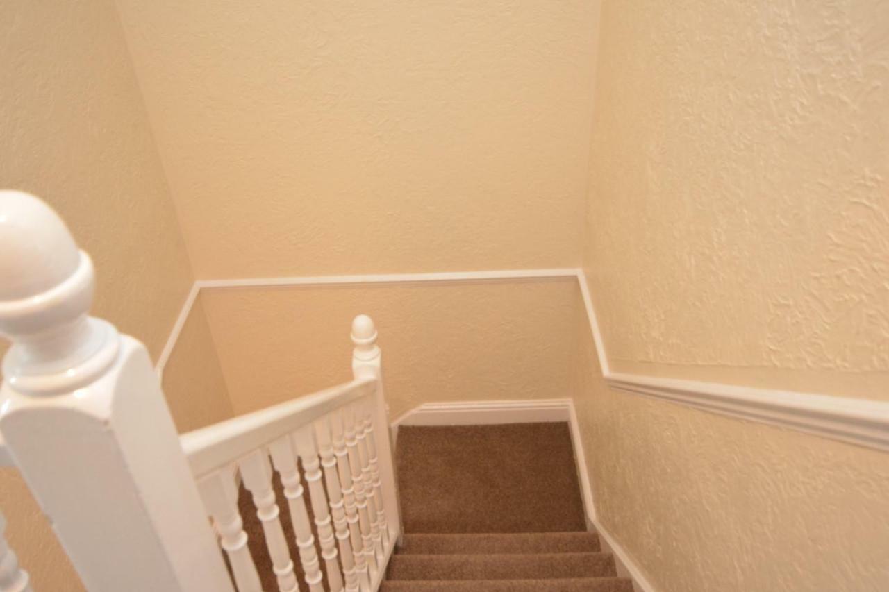Four Bedroom Townhouse 12 Minutes Walk To Excel Exhibition Centre London Exteriör bild