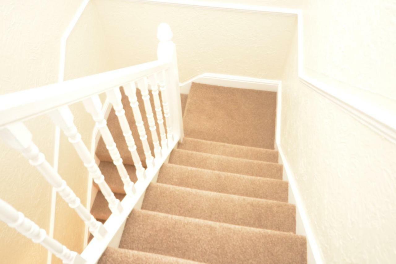 Four Bedroom Townhouse 12 Minutes Walk To Excel Exhibition Centre London Exteriör bild
